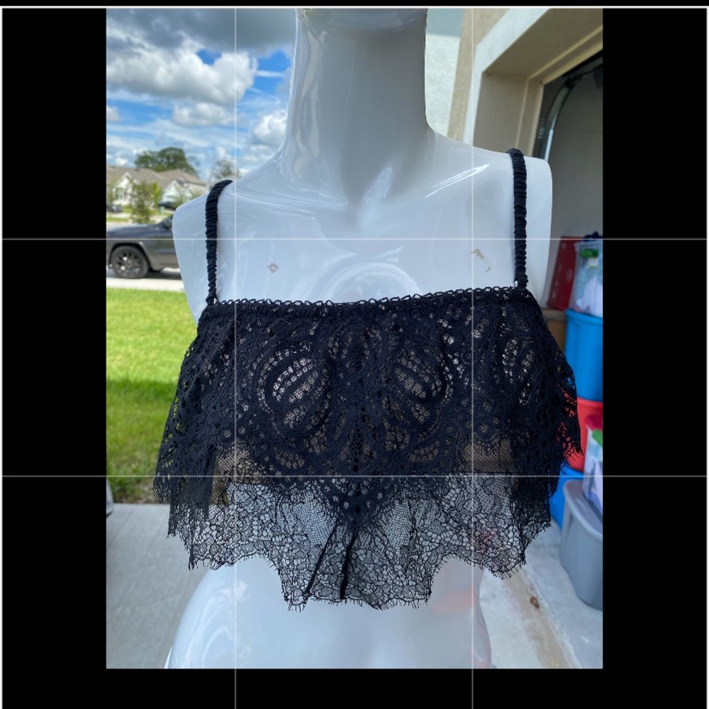 VICTORIA’S SECRET BLACK LACE CAMISOLE CROP TOP SIZE S MSRP $34.50 NWT